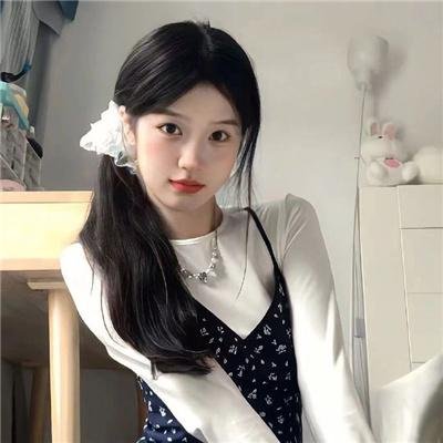踉跄女孩